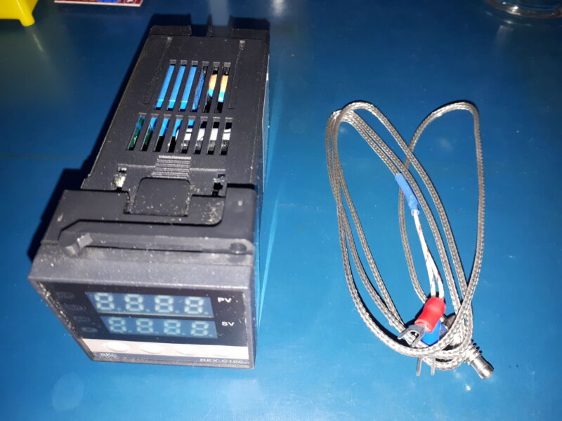 Термостат термоконтроллер PID REX C-100